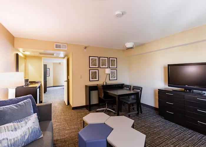 Embassy Suites Los Angeles - International Airport/North